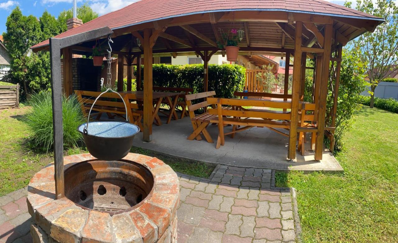 Zam-Zem Holiday Apartman Hajduszoboszlo Luaran gambar